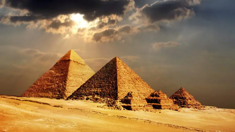 10 Tempat Menarik di Mesir Yang Pasti Buatkan Anda Terpesona
