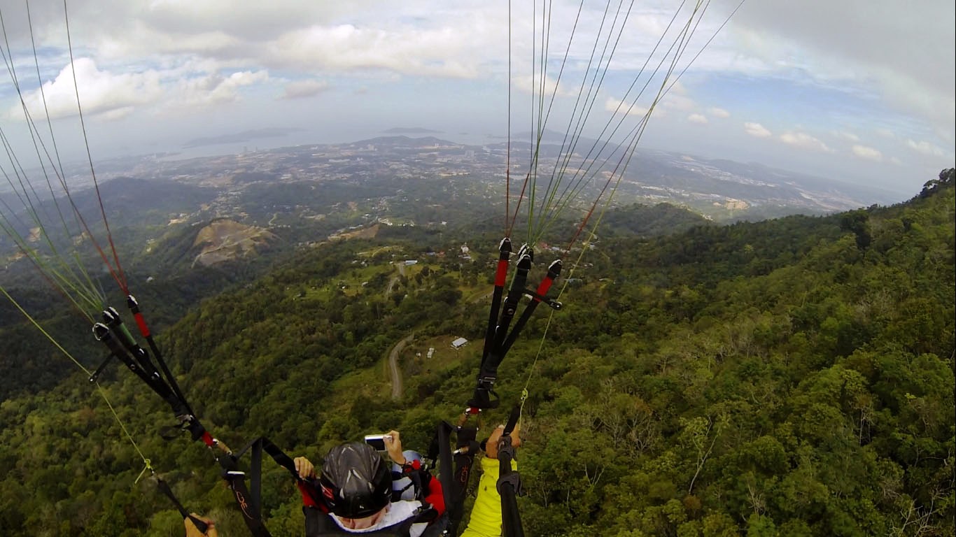 Tandem Paragliding Bukit Kokol