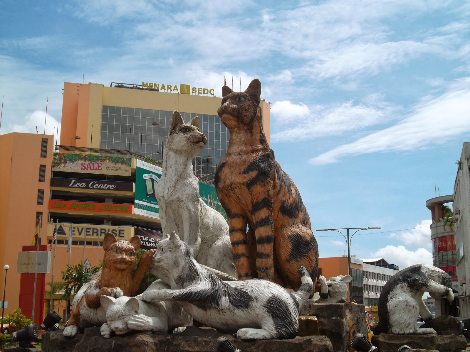 15 Tempat Menarik Di Kuching Untuk Dilawati Anda Sekeluarga Ammboi