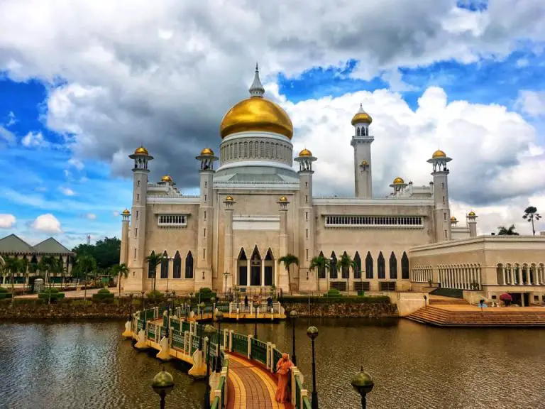 3 Hari 2 Malam Solo Trip Ke Brunei Berserta Itinerari