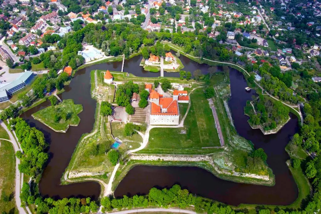 tempat menarik di estonia