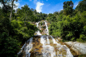 11 Air Terjun Di Malaysia Destinasi Percutian Indah - Ammboi